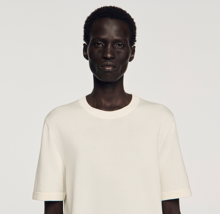 Мужская белая вязаная футболка