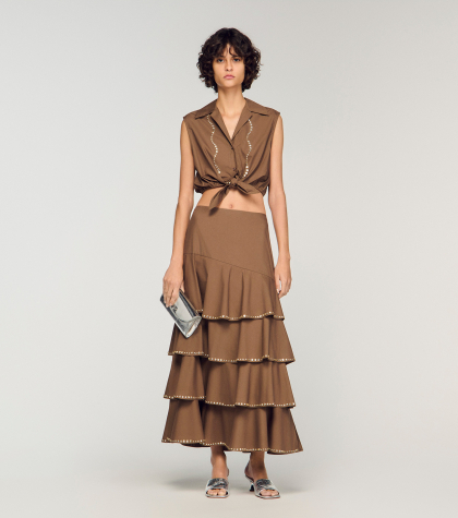 Женская длинная юбка, украшенная стразами и оборками