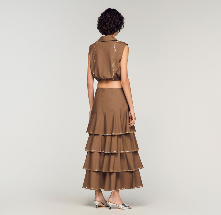 Жіноча довга спідниця, прикрашена стразами та оборками