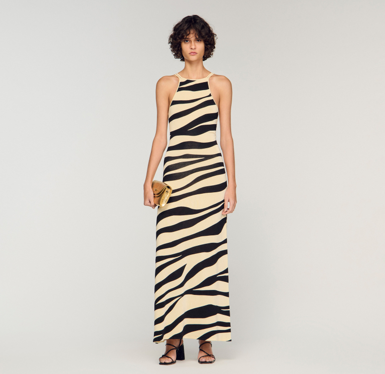 Жіноча в'язана сукня із зебровим принтом