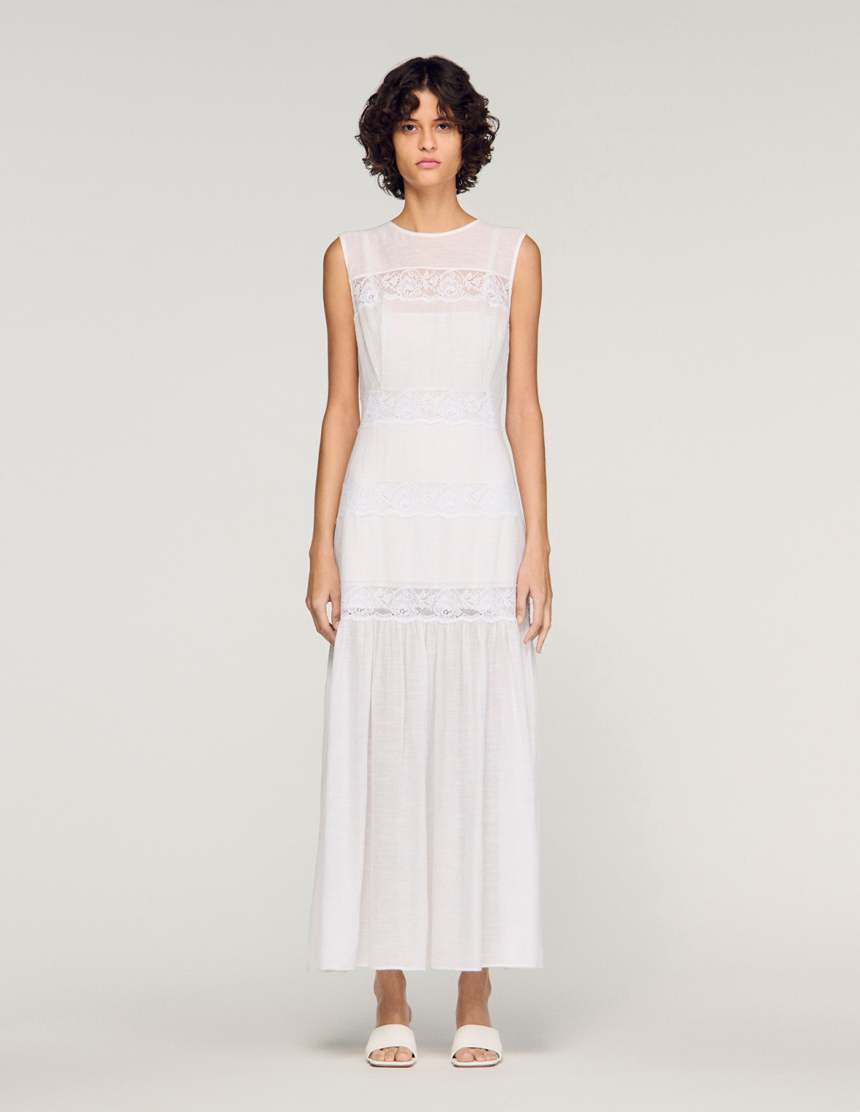 Жіноча біла сукня-максі з крепу_2