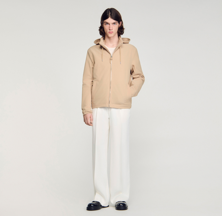 Мужская бежевая куртка с капюшоном