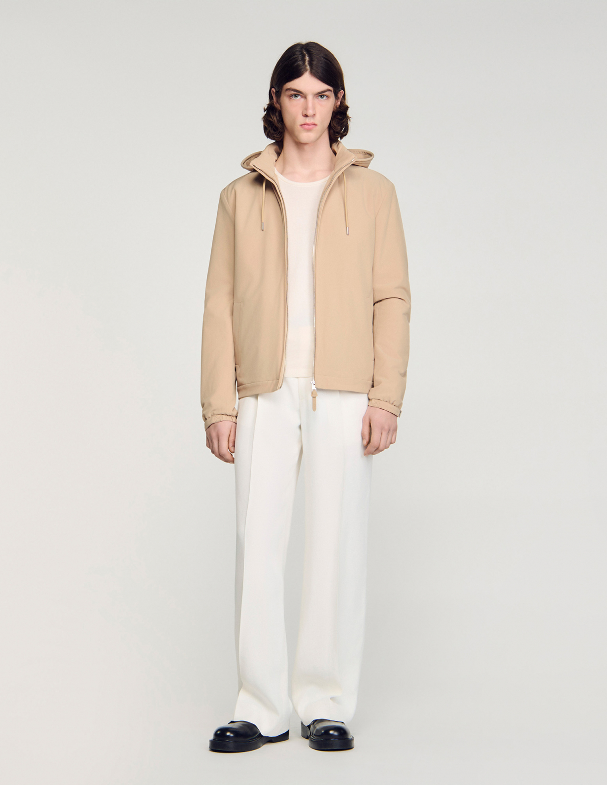 Мужская бежевая куртка с капюшоном_2