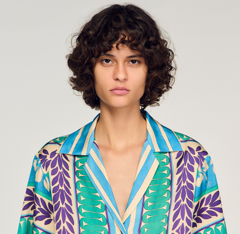 Жіноча сорочка з квітковим принтом