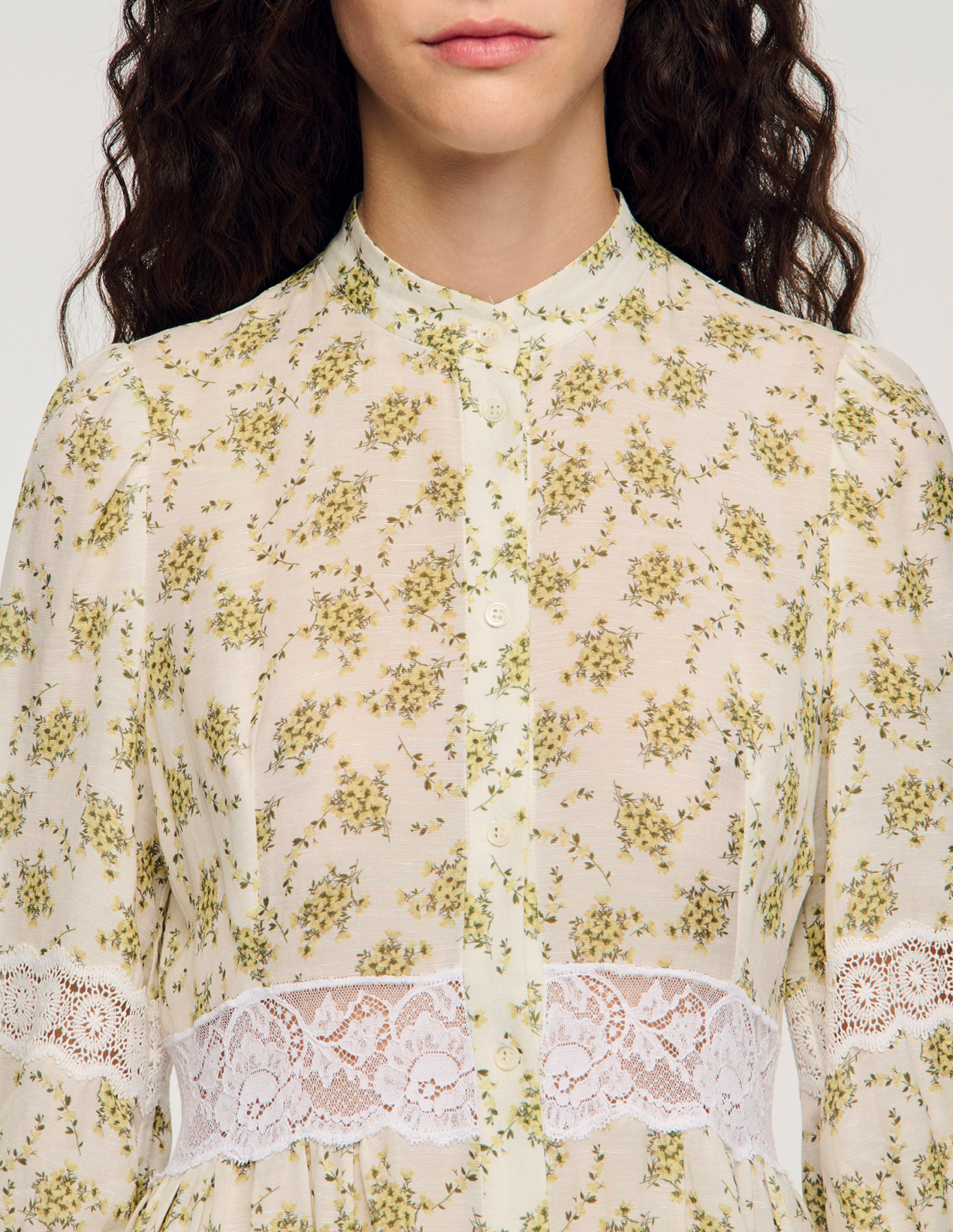 Женское платье с цветочным принтом и кружевом_3