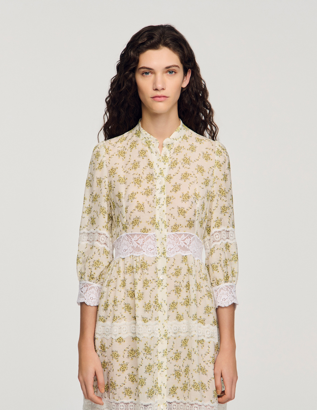 Женское платье с цветочным принтом и кружевом_4