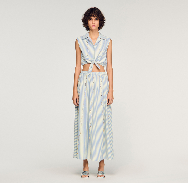 Жіноча коротка смугаста сорочка зі стразами