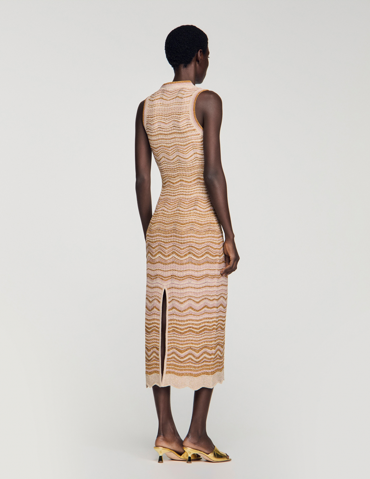 Женское платье ажурной вязки_5