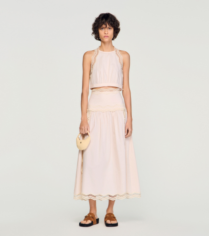 Жіночий рожевий топ з мереживним оздобленням