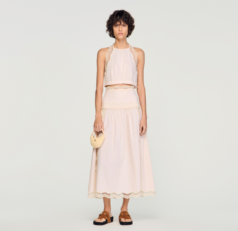 Жіночий рожевий топ з мереживним оздобленням