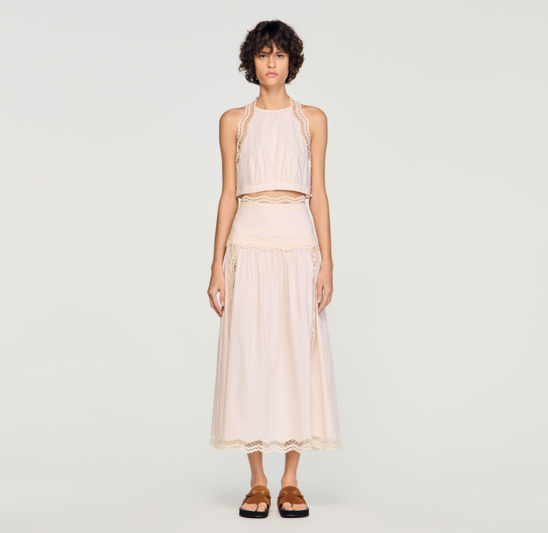 Жіночий рожевий топ з мереживним оздобленням