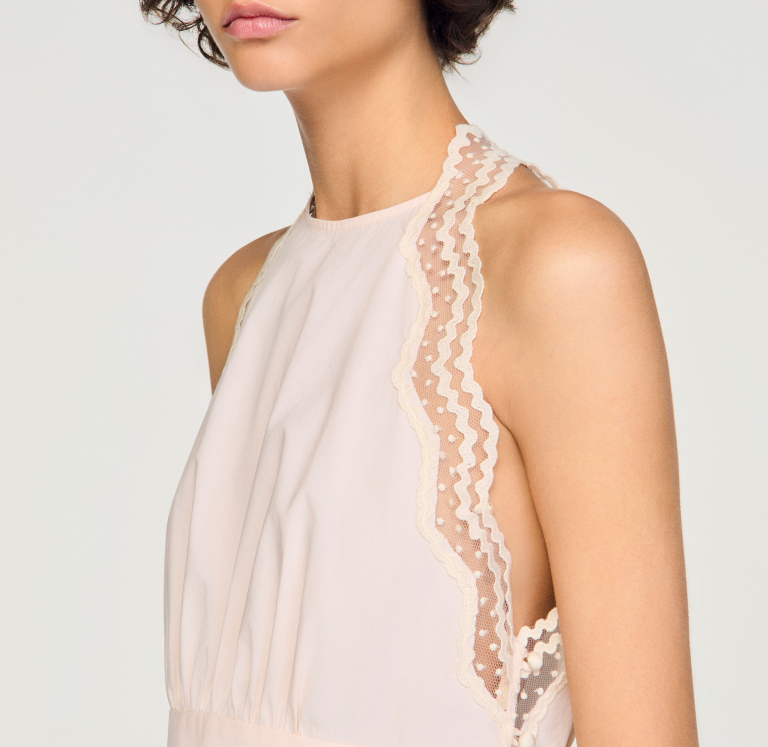 Жіночий рожевий топ з мереживним оздобленням