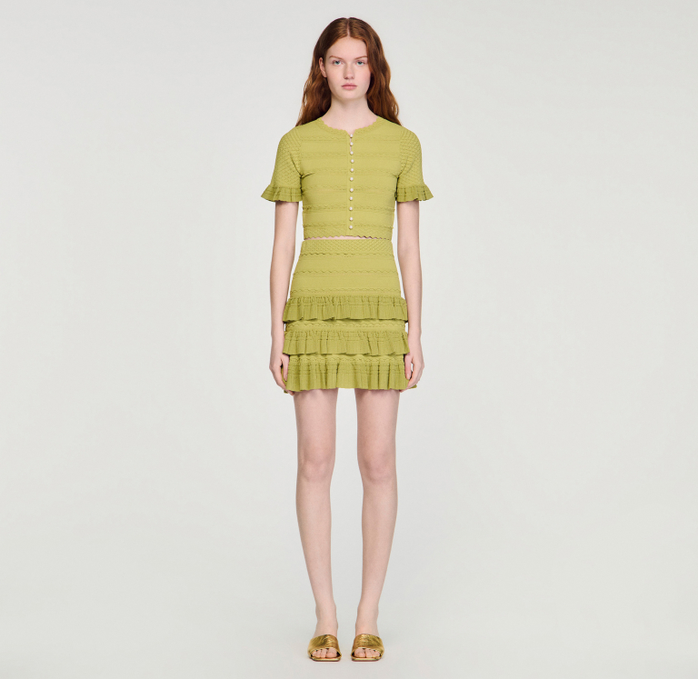 Жіночий короткий кардиган з рукавами-воланами