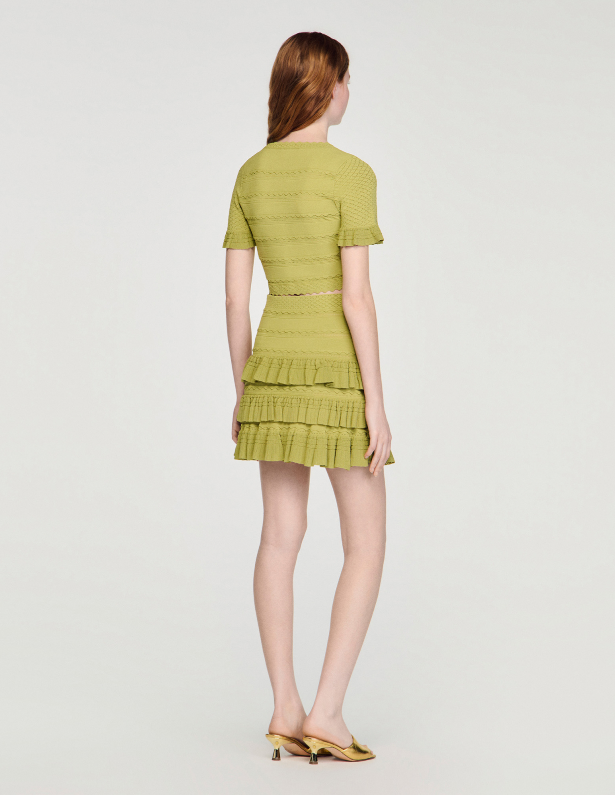 Жіночий короткий кардиган з рукавами-воланами_5