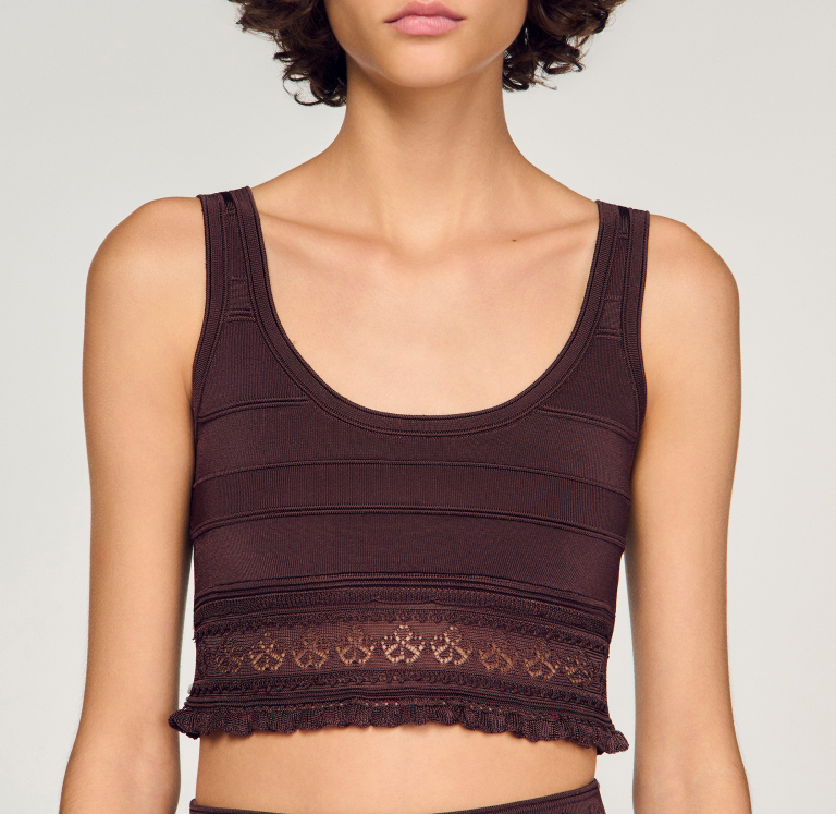 Женский коричневый топ из ажурной вязки