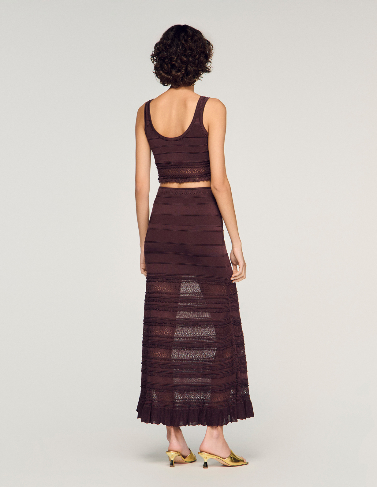 Женский коричневый топ из ажурной вязки_5