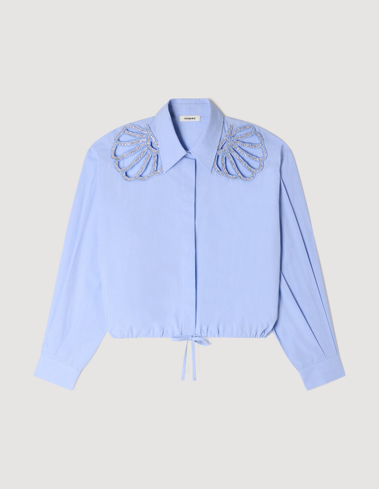 Женская голубая рубашка с вышитыми деталями_6
