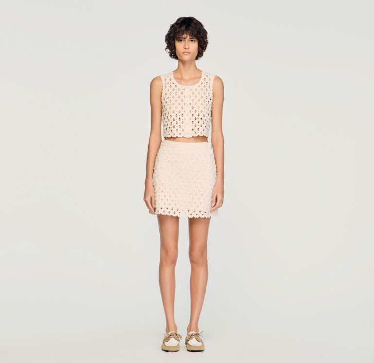 Жіночий молочний в'язаний топ з перлами