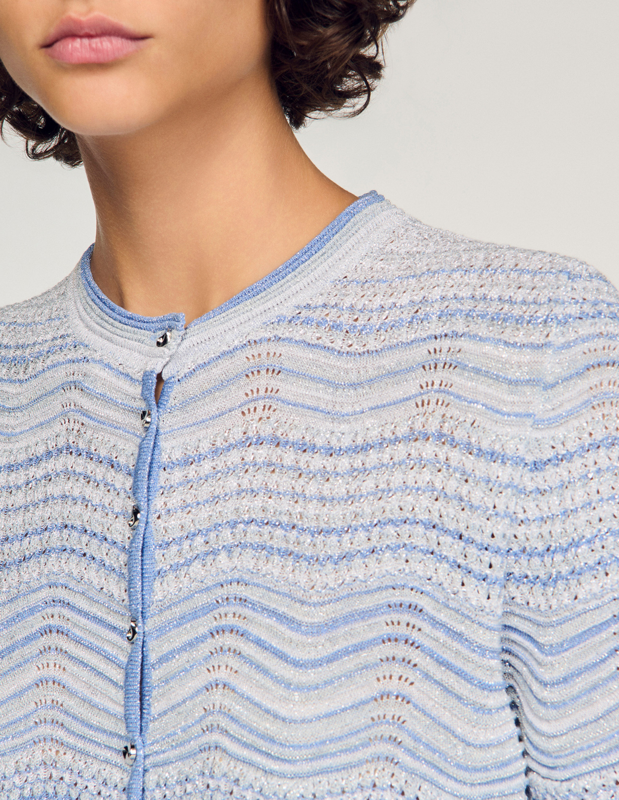 Женский вязаный кардиган с градиентным узором_3