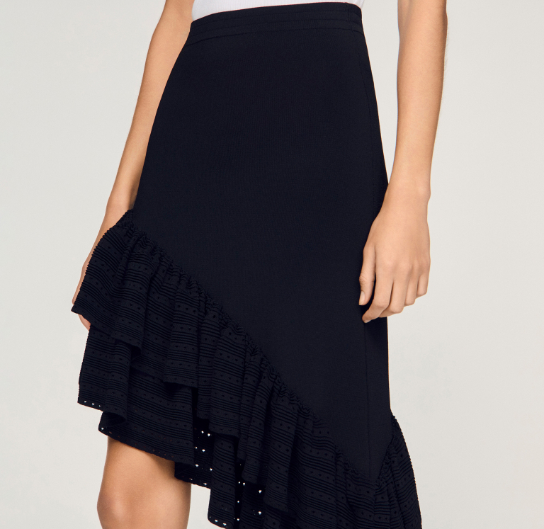 Женская асимметричная вязаная юбка