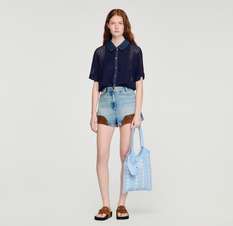 Женский вязаный кардиган с джинсовыми деталями