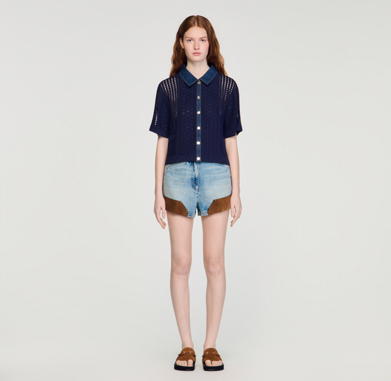 Женский вязаный кардиган с джинсовыми деталями