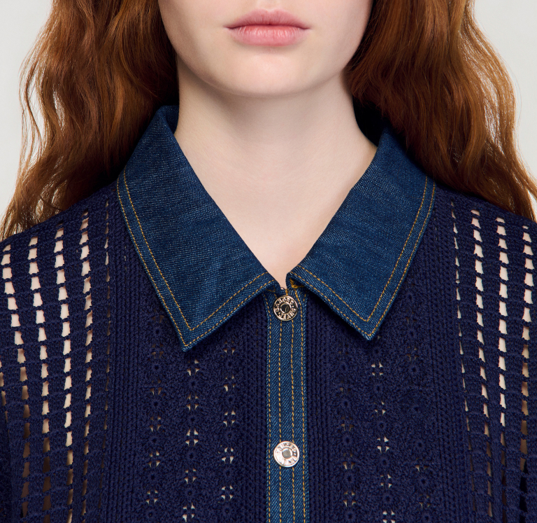 Женский вязаный кардиган с джинсовыми деталями