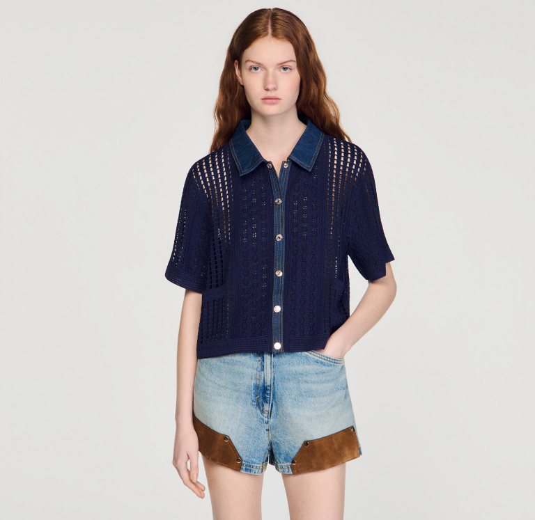 Женский вязаный кардиган с джинсовыми деталями