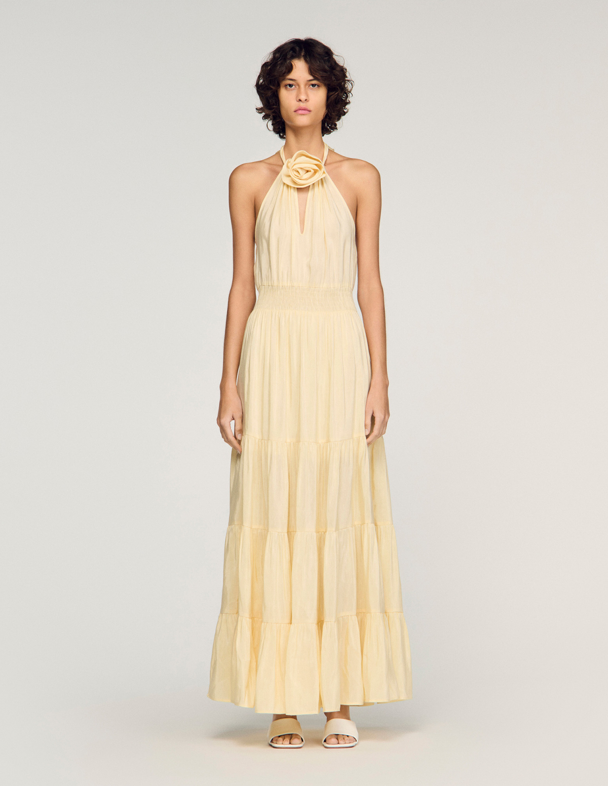 Женское длинное платье с цветочной аппликацией_2