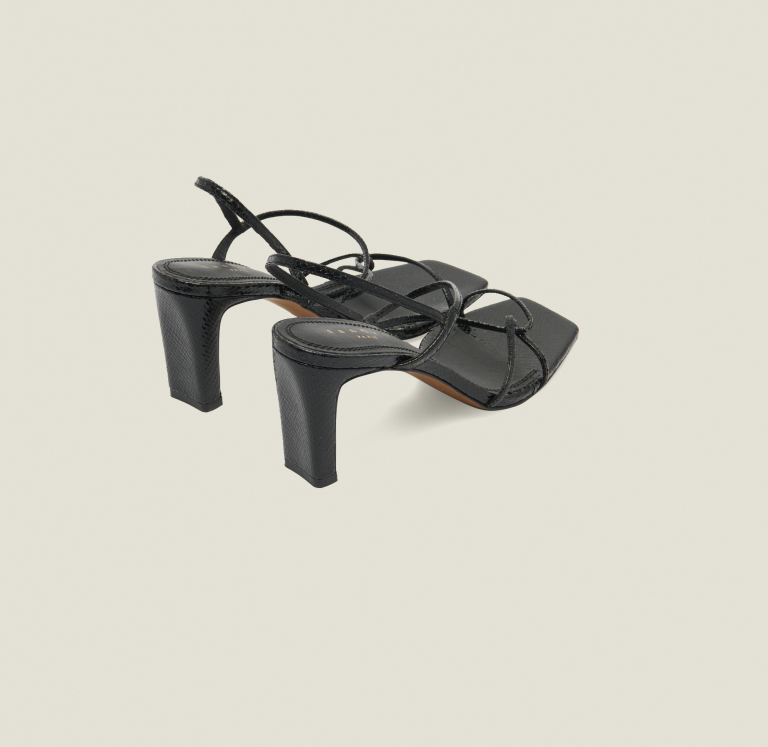 Жіночі босоніжки на тонких ремінцях