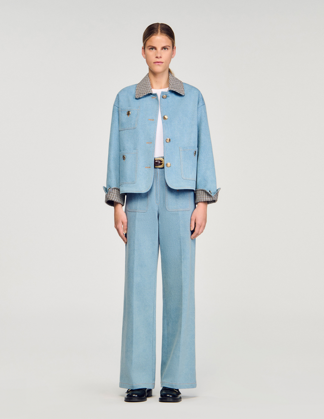 Женская джинсовая куртка с контрастным воротником_1