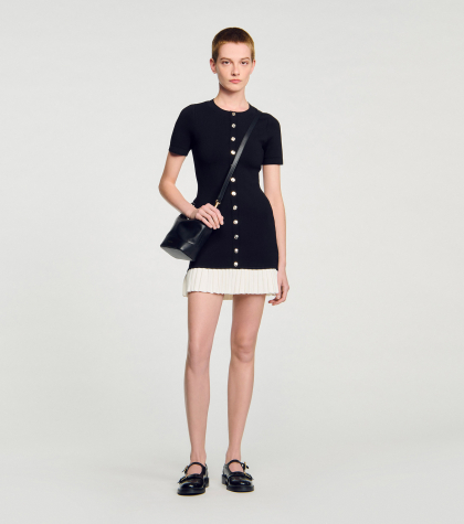 Жіноча чорна коротка сукня з оборками