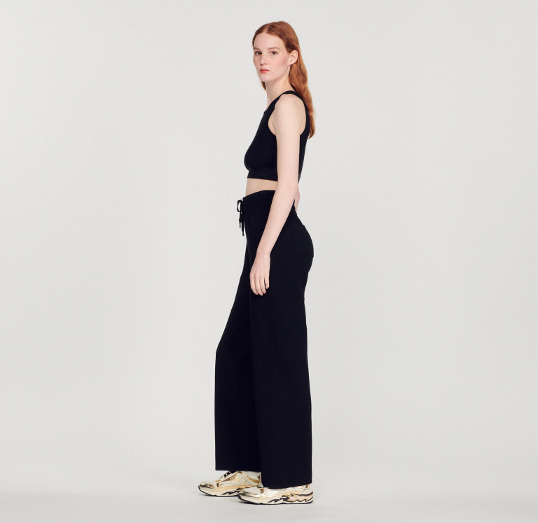 Жіночі чорні штани