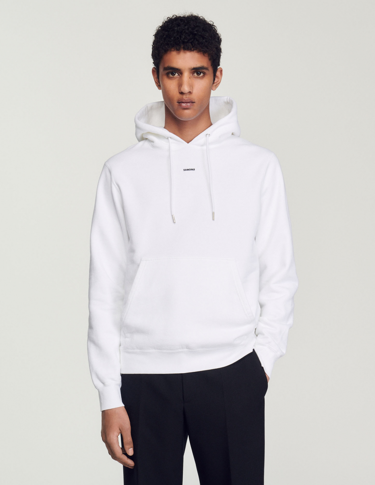 Чоловічий білий худий_4