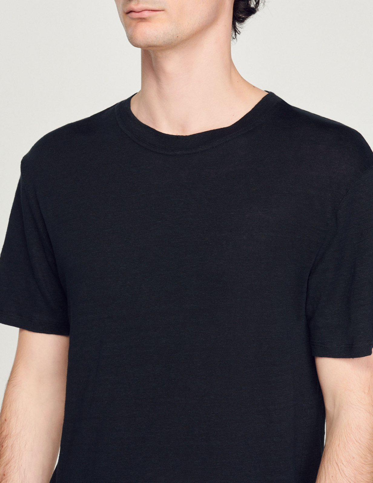 Чоловіча чорна теніска_2