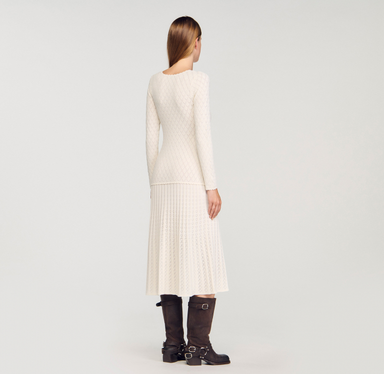 Женское молочное платье фантазийной вязки